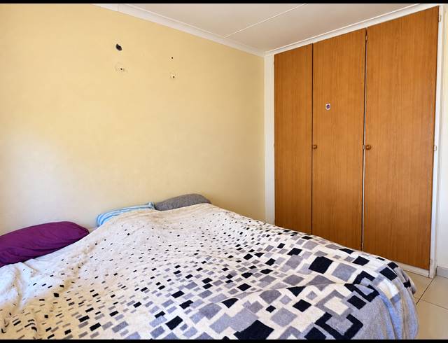 5 BEDROOM HOUSE FOR SALE IN VAALPARK